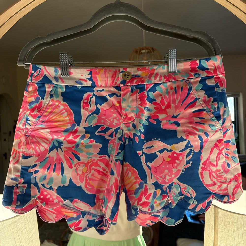 Lilly Pulitzer Crab Scallop Shorts